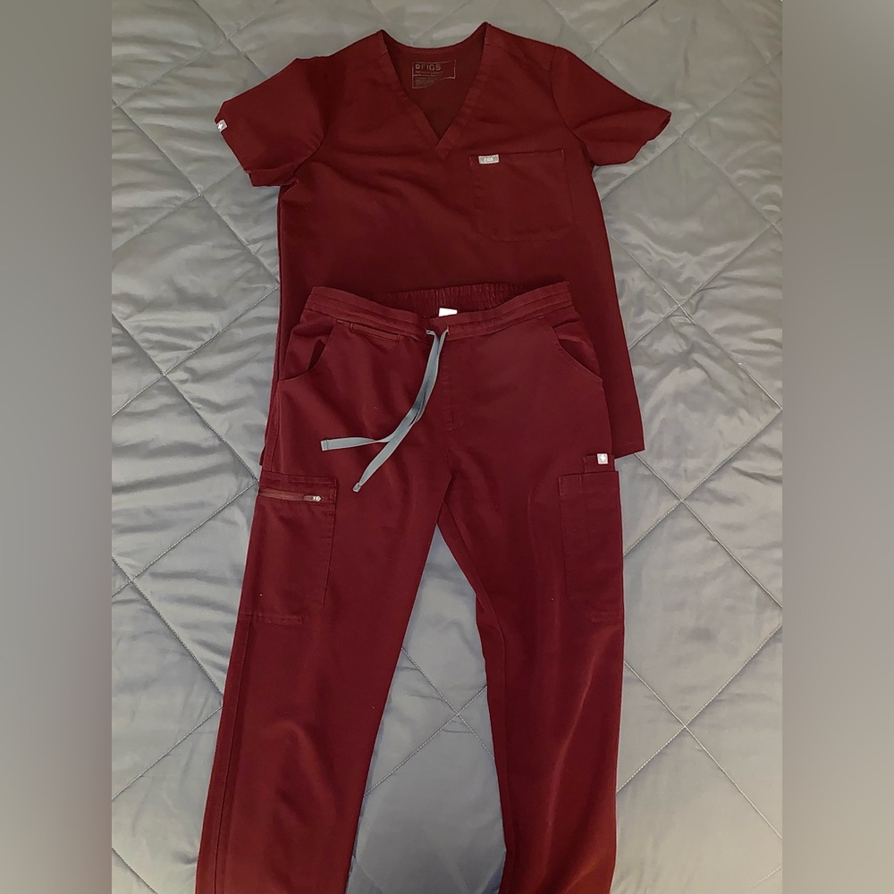 Figs scrub set
